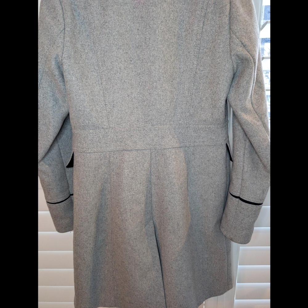 Vince Camuto Grey Wool Blend Double-Breasted Coat – Size Small - Picture 12 of 16